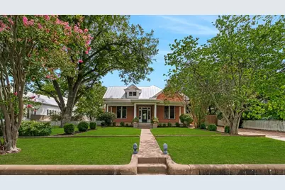 509 W Austin St, Fredericksburg, TX 78624 - Photo 48