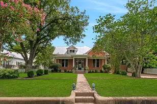 509 W Austin St, Fredericksburg, TX 78624 - Photo 48