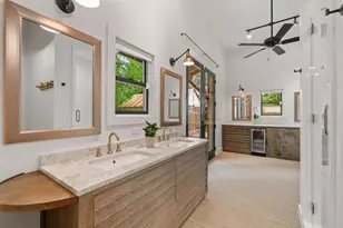 509 W Austin St, Fredericksburg, TX 78624 - Photo 32