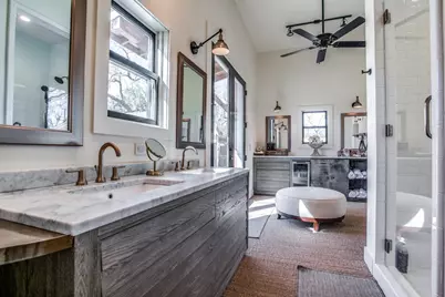 509 W Austin St, Fredericksburg, TX 78624 - Photo 66