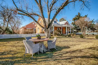 509 W Austin St, Fredericksburg, TX 78624 - Photo 50