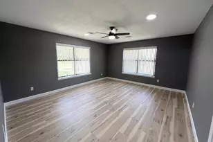 5078 Friedrich Rd, Fredericksburg, TX 78624 - Photo 14