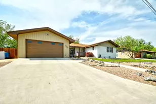 708 Mockingbird Ln, Kerrville, TX 78028 - Photo 46