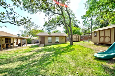 708 Mockingbird Ln, Kerrville, TX 78028 - Photo 38