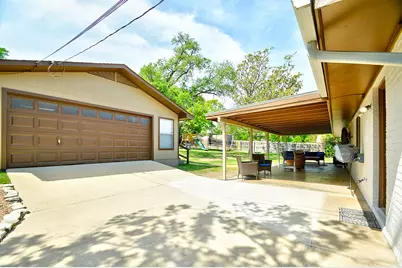 708 Mockingbird Ln, Kerrville, TX 78028 - Photo 36