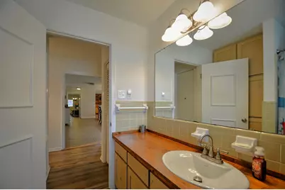 708 Mockingbird Ln, Kerrville, TX 78028 - Photo 32