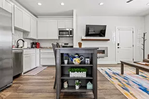 502 S Eagle St, Fredericksburg, TX 78624 - Photo 10