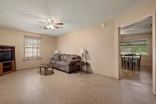 704 W San Antonio St, Fredericksburg, TX 78624 - Photo 2