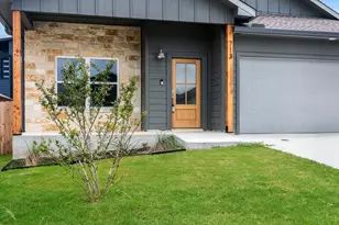 713 Wedgewood Ln, Fredericksburg, TX 78624 - Photo 1