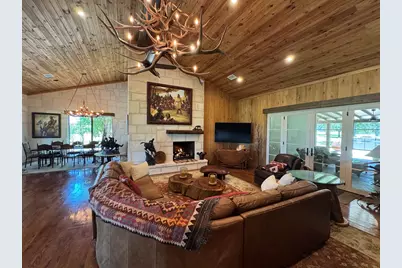 772 Luckenbach Rd, Fredericksburg, TX 78624 - Photo 10