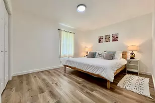 902 E Hwy St, Fredericksburg, TX 78624 - Photo 4