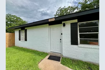 902 E Highway St, Fredericksburg, TX 78624 - Photo 2