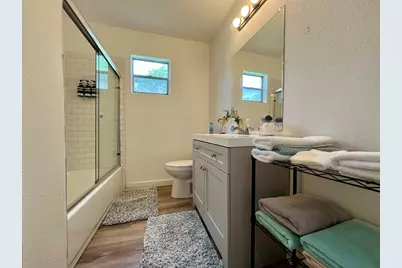 902 E Highway St, Fredericksburg, TX 78624 - Photo 6