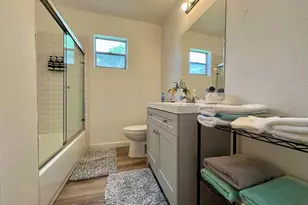 902 E Hwy St, Fredericksburg, TX 78624 - Photo 6