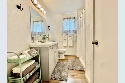 902 E Highway St, Fredericksburg, TX 78624 - Photo 18