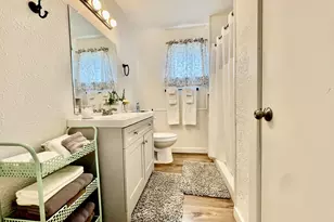 902 E Hwy St, Fredericksburg, TX 78624 - Photo 18