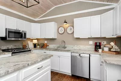 229 Ranch Rd 1, Stonewall, TX 78671 - Photo 14