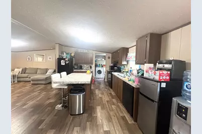 138 N Third St, Harper, TX 78631 - Photo 8