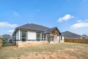 701 Grace Ln, Fredericksburg, TX 78624 - Photo 30