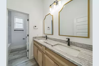 701 Grace Ln, Fredericksburg, TX 78624 - Photo 18