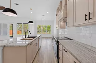 701 Grace Ln, Fredericksburg, TX 78624 - Photo 6