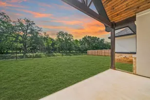 701 Grace Ln, Fredericksburg, TX 78624 - Photo 2