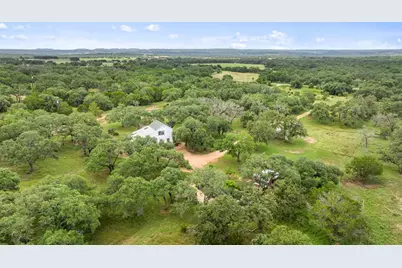 396 Ranch Rd 2721, Johnson City, TX 78636 - Photo 32