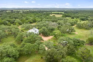 396 Ranch Rd 2721, Johnson City, TX 78636 - Photo 32