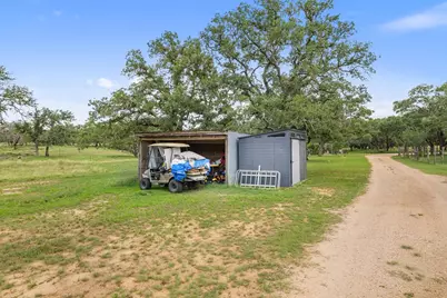 396 Ranch Rd 2721, Johnson City, TX 78636 - Photo 36