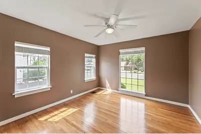 304 E Hackberry St, Fredericksburg, TX 78624 - Photo 22