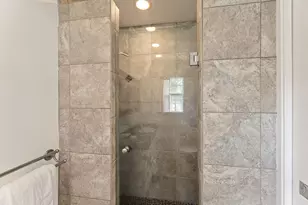 304 E Hackberry St, Fredericksburg, TX 78624 - Photo 18