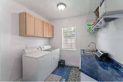 304 E Hackberry St, Fredericksburg, TX 78624 - Photo 26