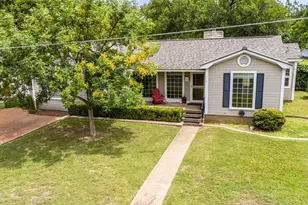 304 E Hackberry St, Fredericksburg, TX 78624 - Photo 38