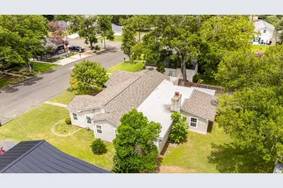 304 E Hackberry St, Fredericksburg, TX 78624 - Photo 44