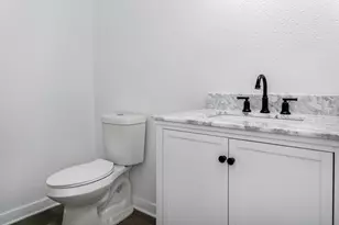 623 S Washington St, Fredericksburg, TX 78624 - Photo 10