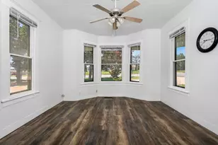 623 S Washington St, Fredericksburg, TX 78624 - Photo 4