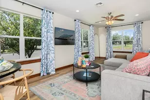 901 Bell St, Fredericksburg, TX 78624 - Photo 1