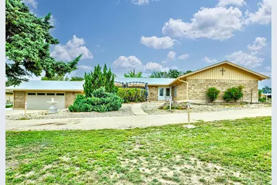 307 Westway Dr, Kerrville, TX 78028 - Photo 1