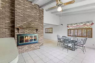 105 Hale St, Fredericksburg, TX 78624 - Photo 6