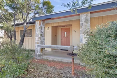 105 Hale St, Fredericksburg, TX 78624 - Photo 4