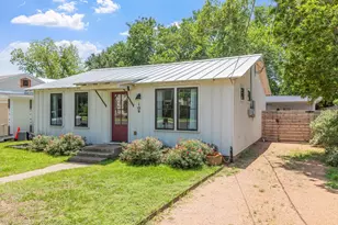 109 E Centre St, Fredericksburg, TX 78624 - Photo 18