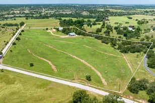 810 Clear Creek Rd, Fredericksburg, TX 78624 - Photo 2