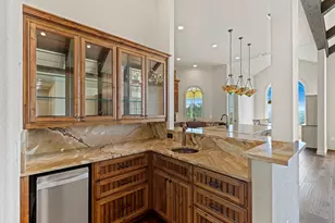 400 Peggy St, Kerrville, TX 78028 - Photo 10