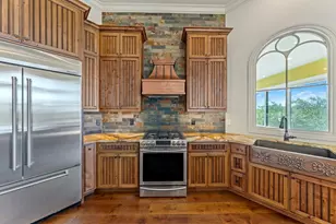 400 Peggy St, Kerrville, TX 78028 - Photo 12