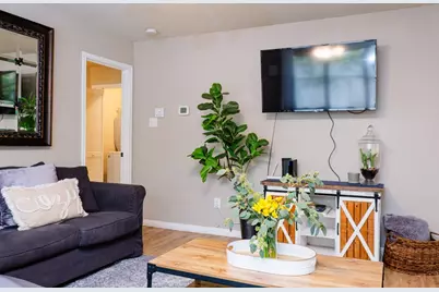 203 S Creek St, Fredericksburg, TX 78624 - Photo 54