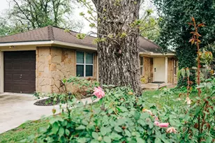 203 S Creek St, Fredericksburg, TX 78624 - Photo 72