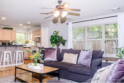 203 S Creek St, Fredericksburg, TX 78624 - Photo 40