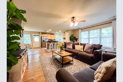 203 S Creek St, Fredericksburg, TX 78624 - Photo 20