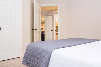 203 S Creek St, Fredericksburg, TX 78624 - Photo 70