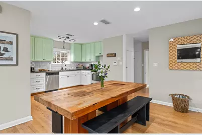 510 S Olive St, Fredericksburg, TX 78624 - Photo 10